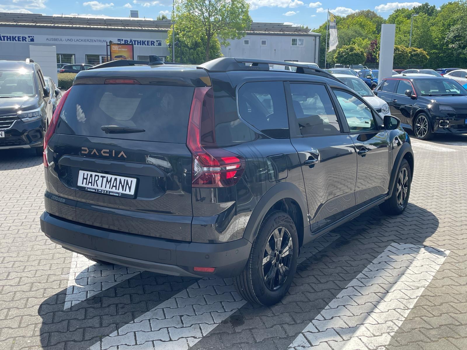 DACIA Jogger Extreme+ TCe 110 AHK+GJR DACIA Jogger Extreme+ TCe 110 AHK+GJR