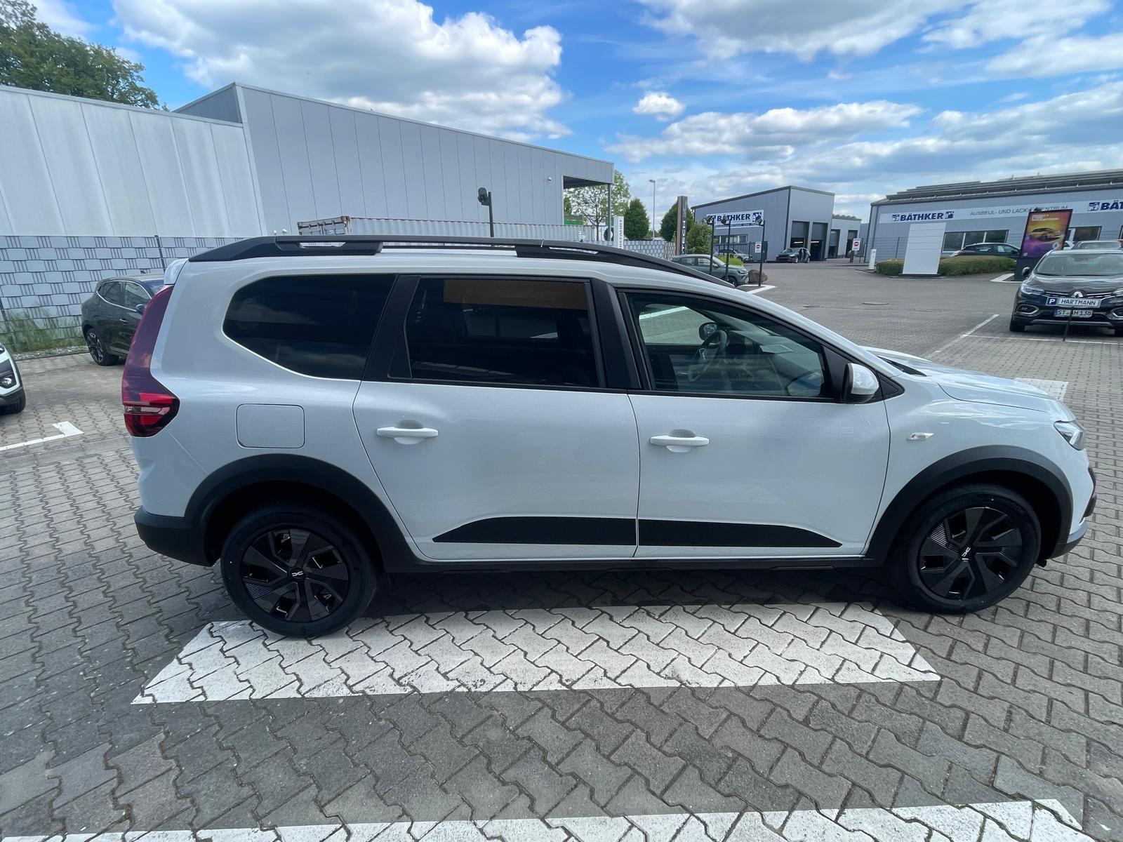 DACIA Jogger Expression TCe 110 AHK+GJR DACIA Jogger Expression TCe 110 AHK+GJR