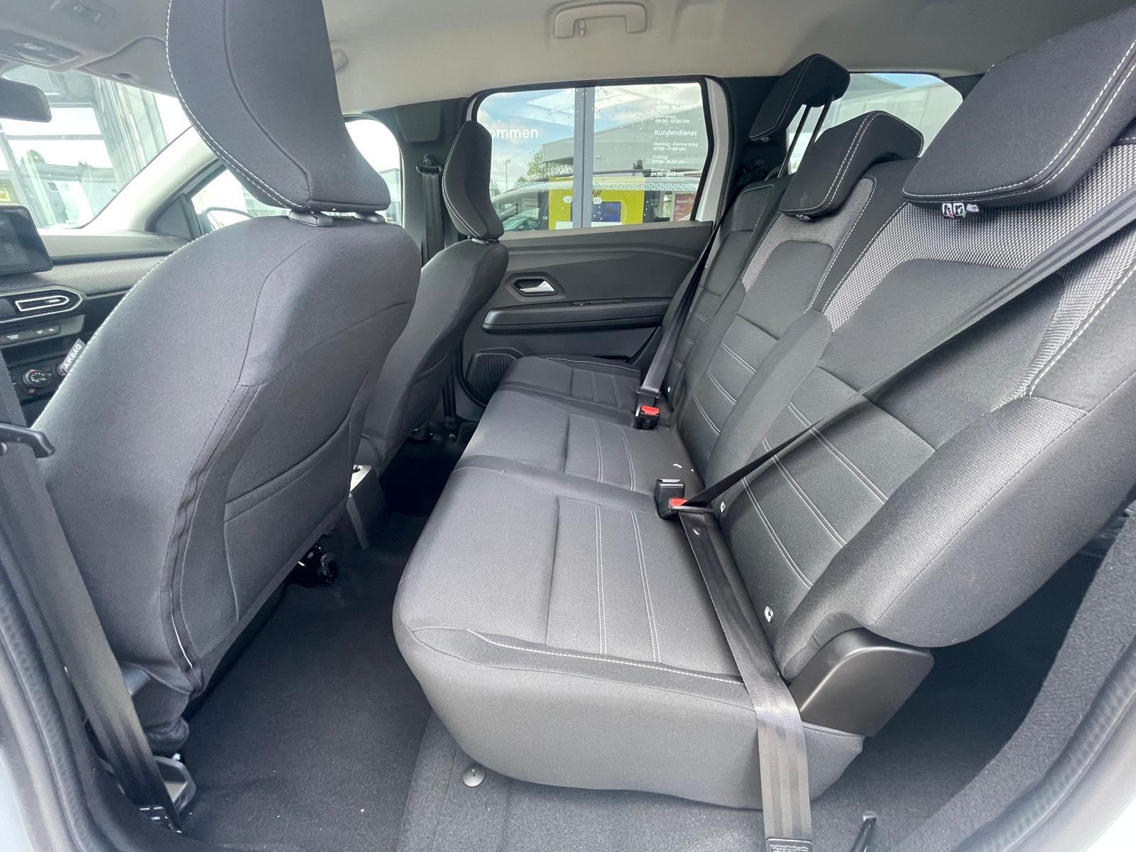 DACIA Jogger Expression TCe 110 AHK+GJR DACIA Jogger Expression TCe 110 AHK+GJR